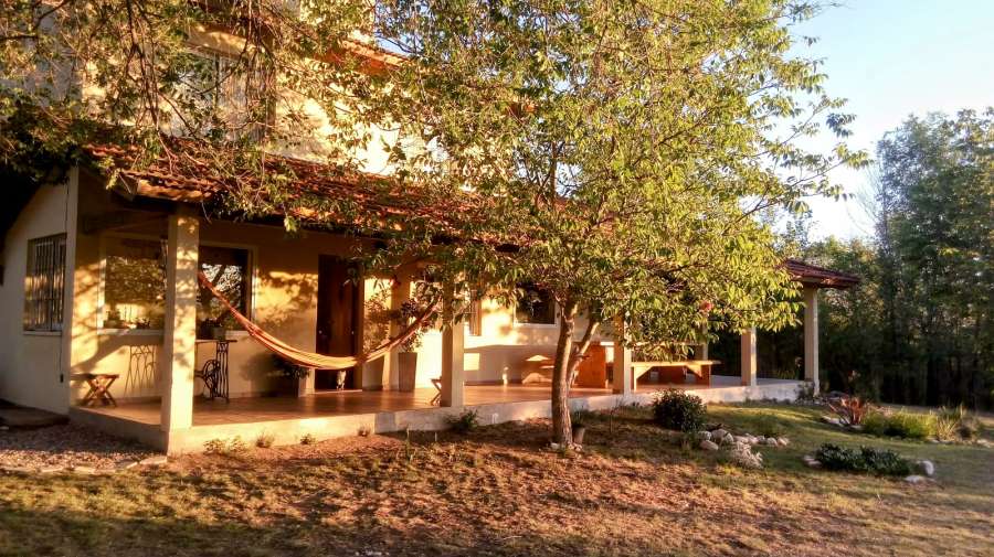 Casa única en Villa General Belgrano en Venta · 3 dorm · cochera · 500 ha - Imagen 2