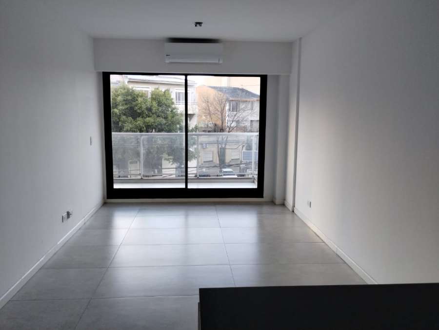 Departamento único en Villa Luro en Alquiler · dueño directo · 1 dorm · 2 ambientes - Imagen 4