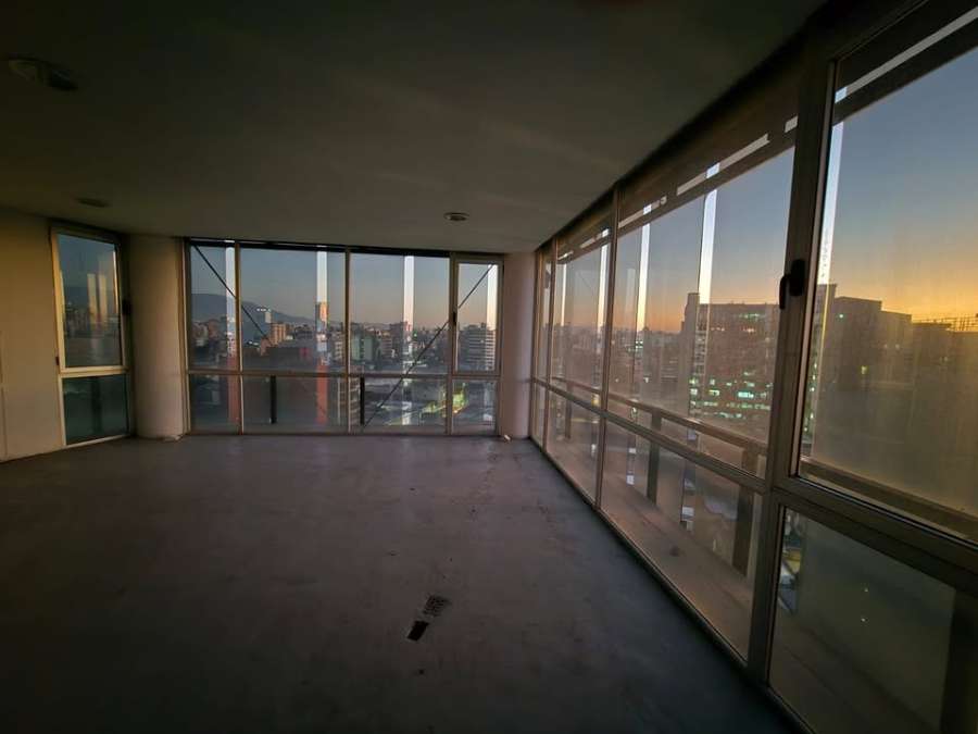 Oficina en San Miguel de Tucumán en Venta · 1 ambientes · cochera - Imagen 1