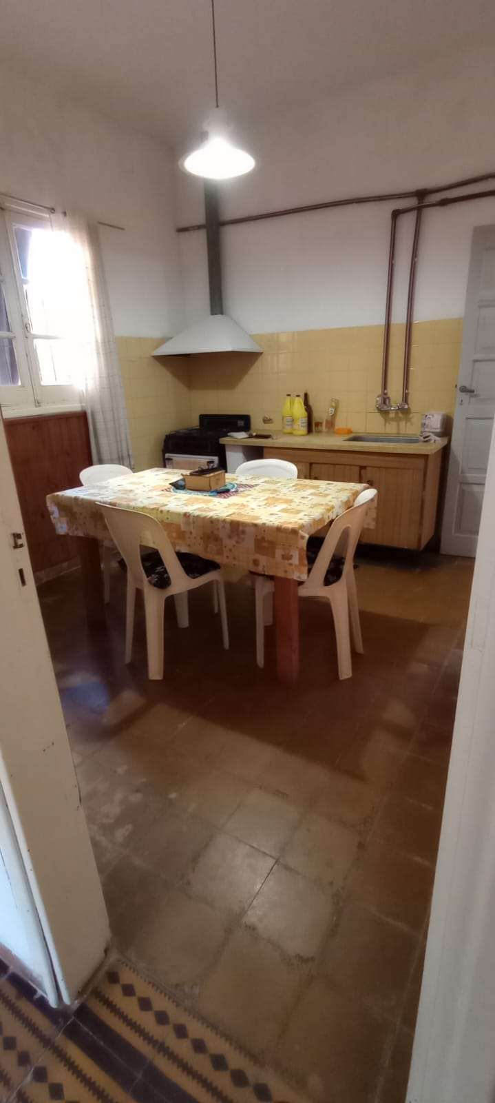 Casa única en Río Cuarto en Venta · 4 o más dorm · 2 cocheras · 231 m² de lote - Imagen 3