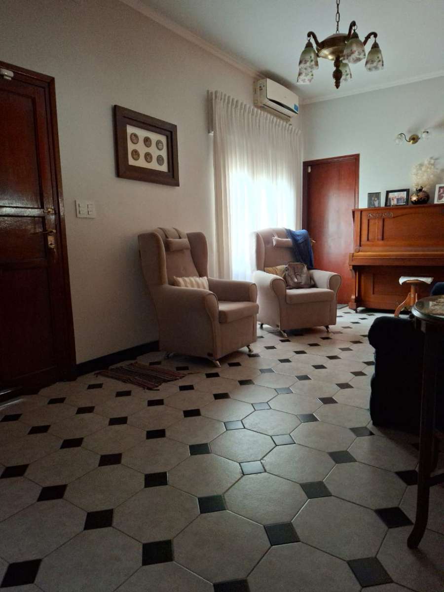 Casa en Venta O Higgings 2000, Río Cuarto - Imagen 3