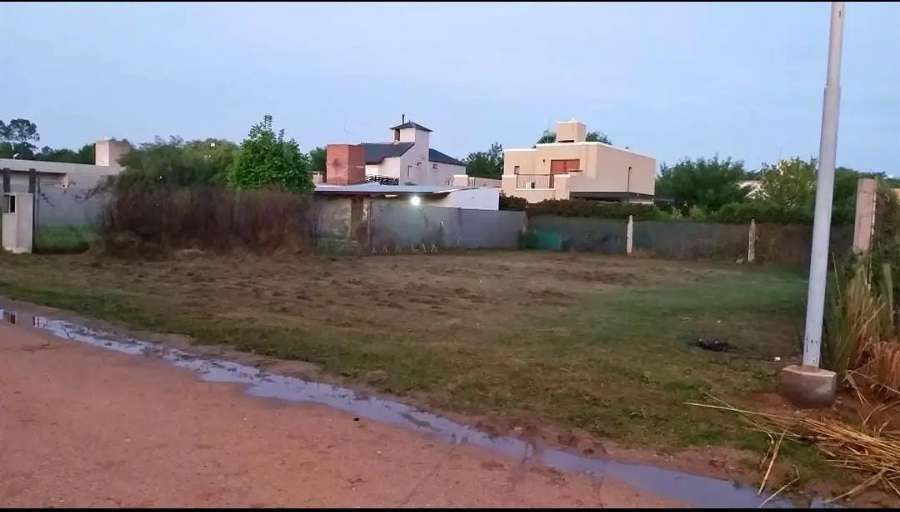 Terreno disponible en Río Cuarto · 400 m² de lote · barrio privado - Imagen 3