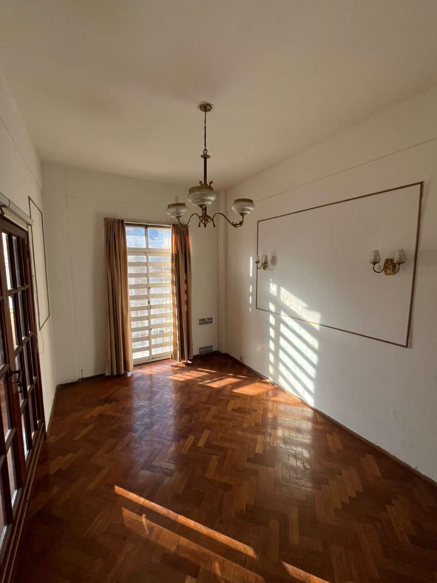 Departamento único en Santa Fe en Alquiler · dueño directo · 2 dorm · 5 ambientes · 200 m² de lote - Imagen 4