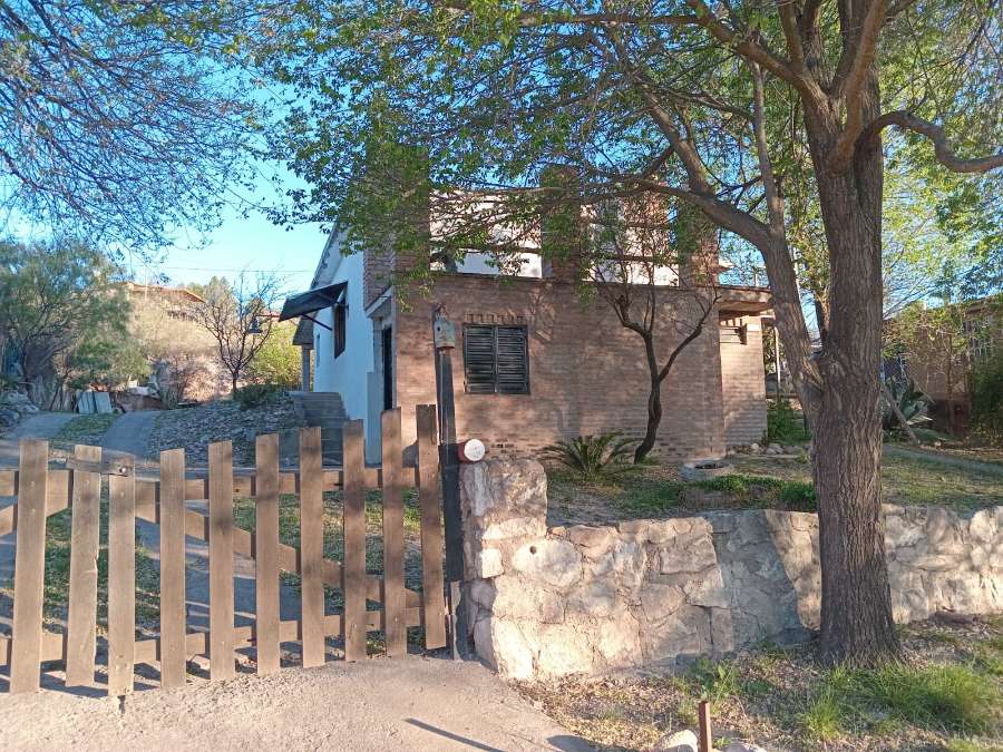 Casa en Venta Juan Bautista Bustos 348, Villa Giardino - Imagen 1