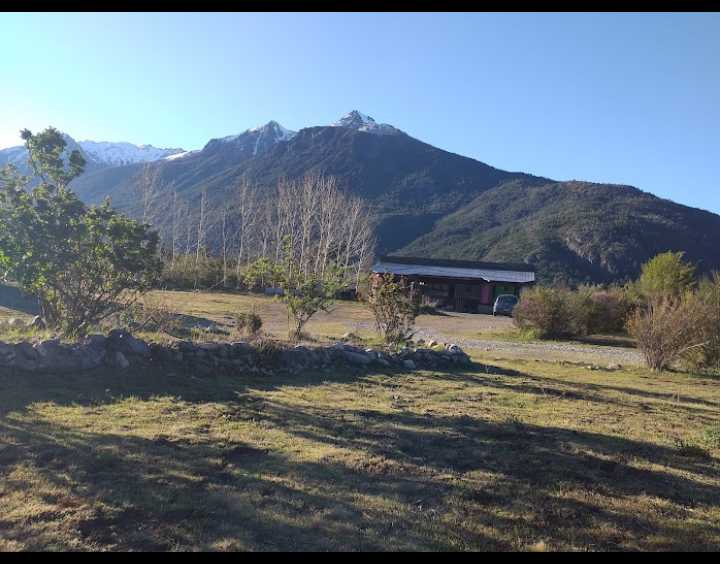 Casa en Lago Puelo para en Venta · dueño directo · 3 dorm · cochera · 5.000 m² de lote - Imagen 3