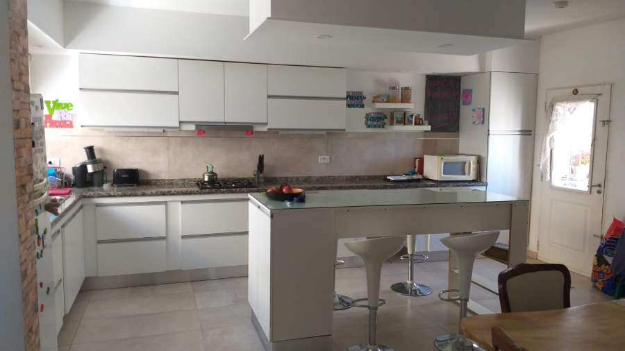 Comprar Casa en Río Cuarto · 2 dorm - Imagen 2