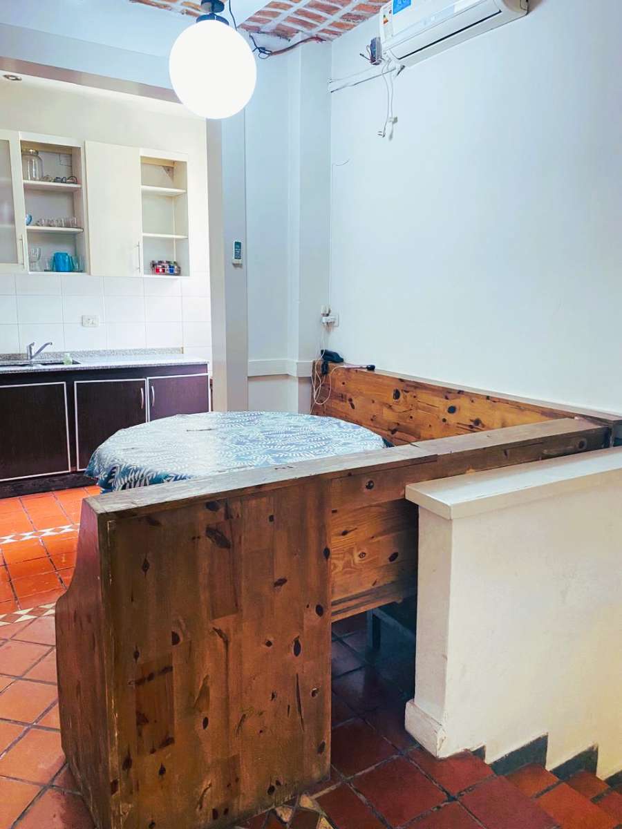 En Mariano Acosta, Casa en Venta · dueño directo · 4 o más dorm · cochera · 230 m² de lote - Imagen 4