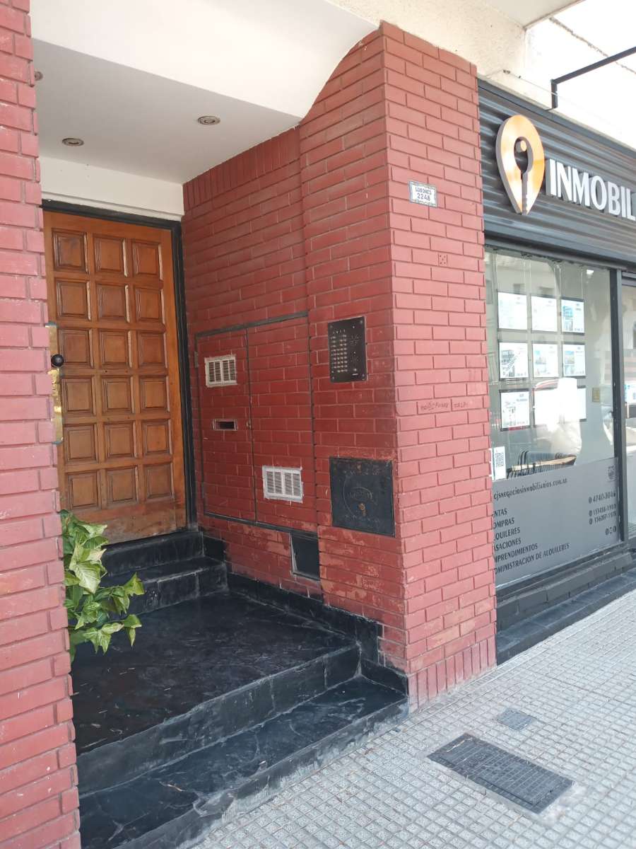 Departamento en Venta en Villa Urquiza con · 2 dorm · 3 ambientes · 57 m² de lote - Imagen 1