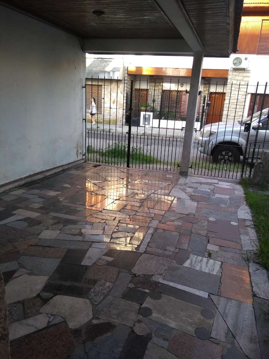 Casa en Alquiler  Sarachaga 5941, Wilde - Imagen 2