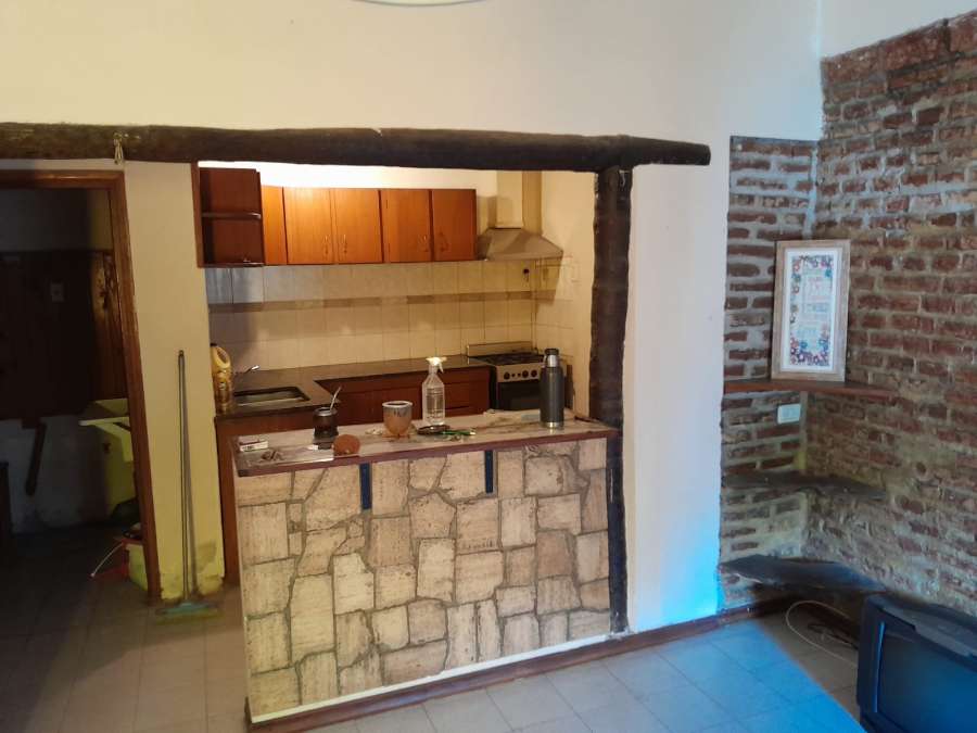 Esq. Laprida y Catamarca.  , 