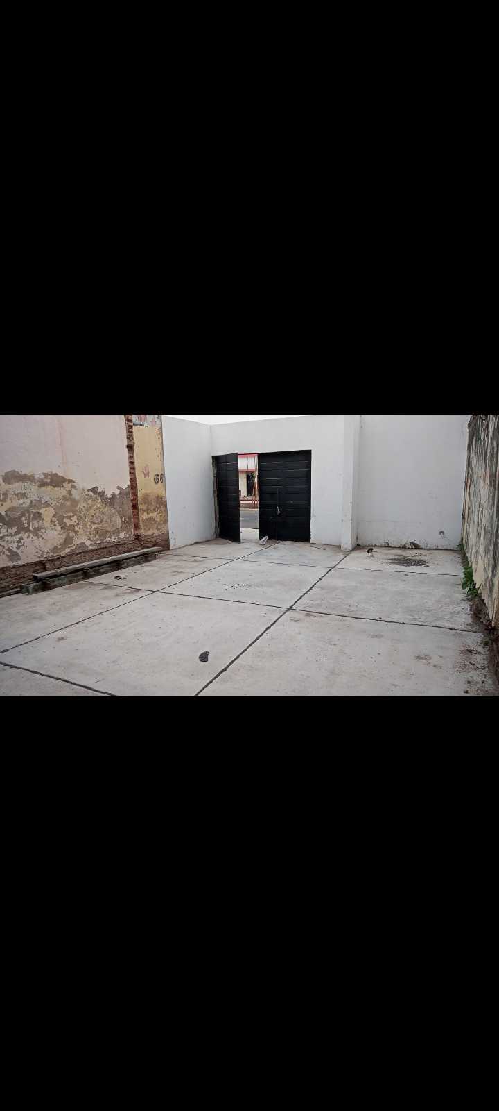 Deposito en Alquiler en Córdoba · dueño directo · 5 cocheras · 70 m² de lote - Imagen 1