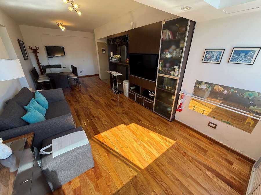 Excelente Departamento en Belgrano en Venta · 2 dorm · 3 ambientes · 64 m² de lote - Imagen 2