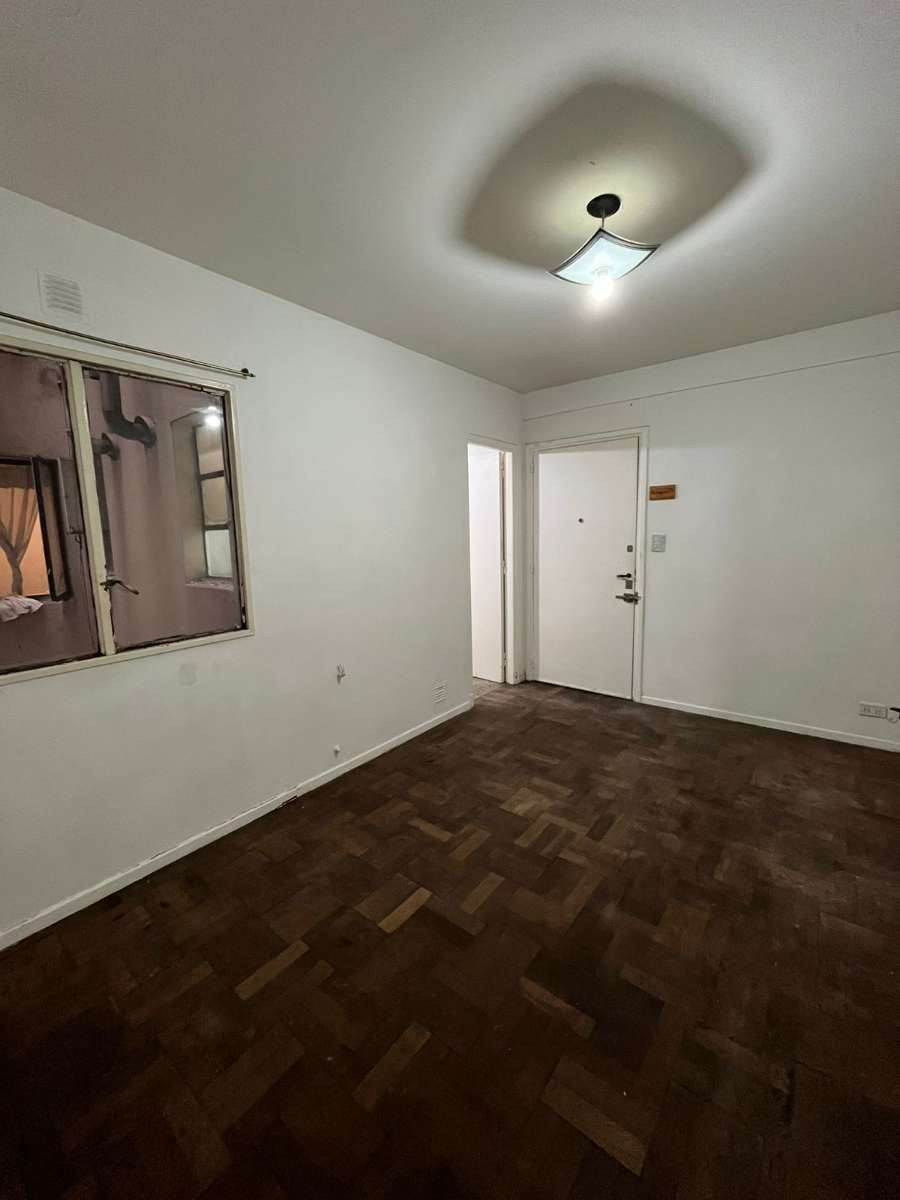 Dpto Estandar en Venta Guayaquil 726, Caballito - Imagen 2