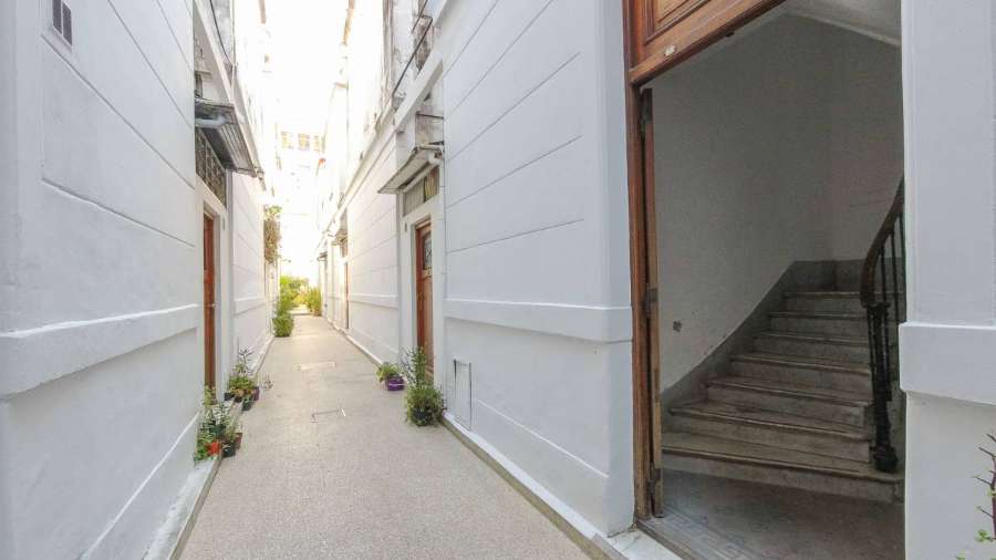 Casa en Venta Hipolito Yrigoyen 1400, Montserrat - Imagen 2