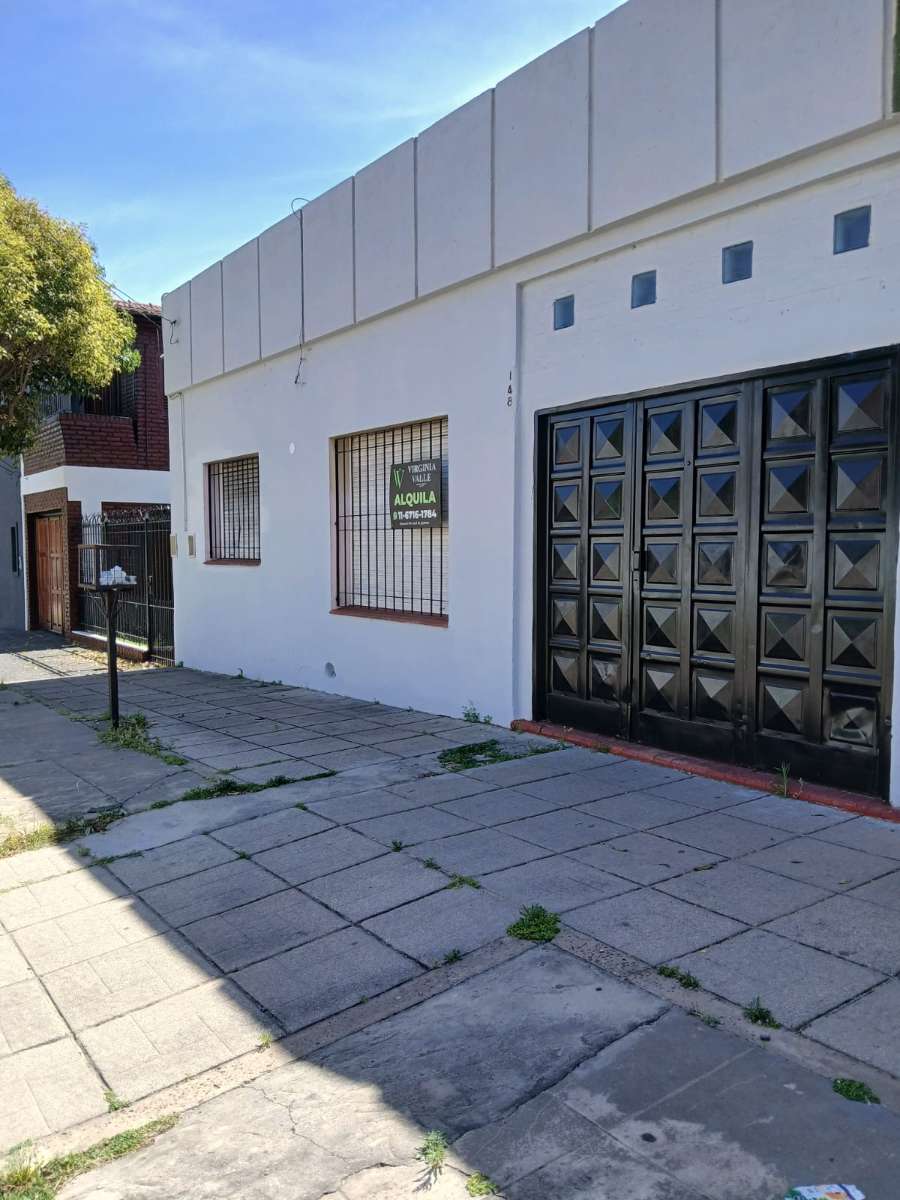 Excelente Casa en Quilmes en Alquiler · 2 dorm - Imagen 1