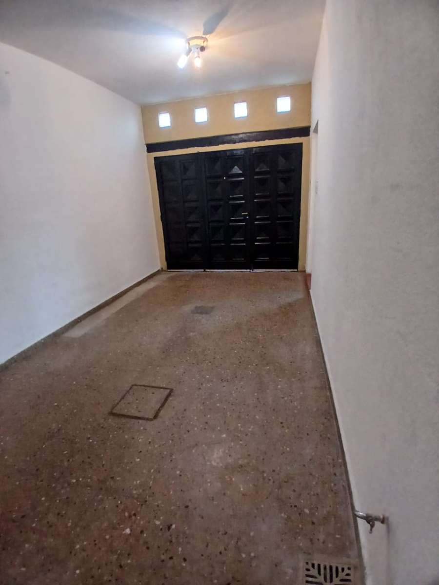 Casa en Alquiler Sarmiento 148, Quilmes - Imagen 2