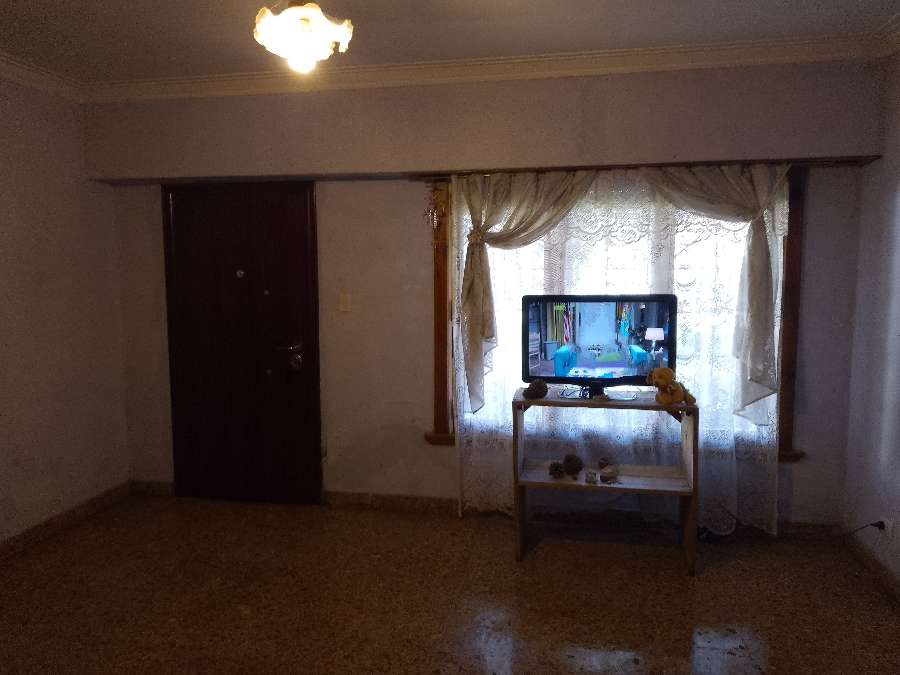 Casa en Venta en Mar del Plata · dueño directo · 2 dorm · 2 cocheras · 209 m² de lote - Imagen 2