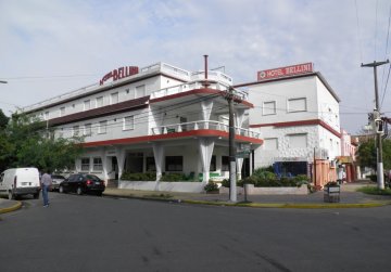 El establecimiento hotelero se encuentra emplazado en el balneario de san clemente - San Clemente del Tuyu - Imagen 1