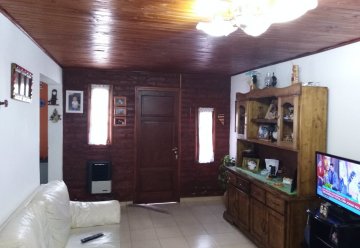 Casa en Santa Rosa para en Venta · 3 dorm · 4 ambientes · 180 m² de lote - Imagen 2