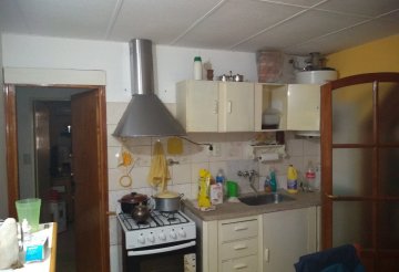 Casa en Venta en Santa Rosa · 3 dorm · 4 ambientes · cochera · 171 m² de lote - Imagen 2