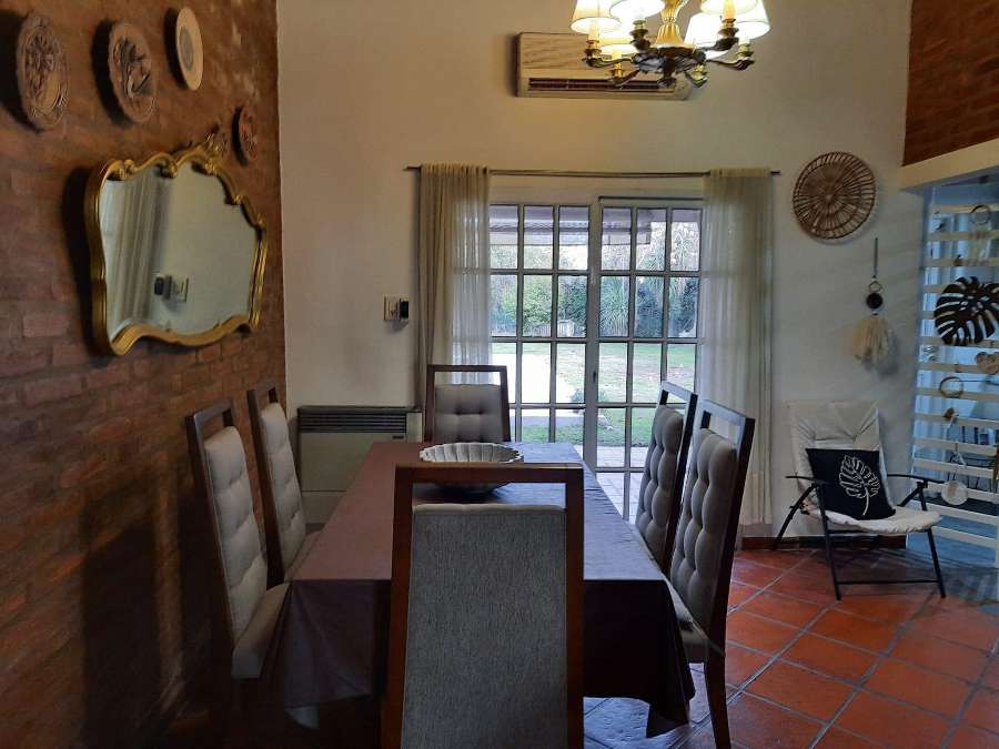 Casa en Alquiler en Mercedes · dueño directo · 2 dorm · 2 cocheras · 600 ha - Imagen 4