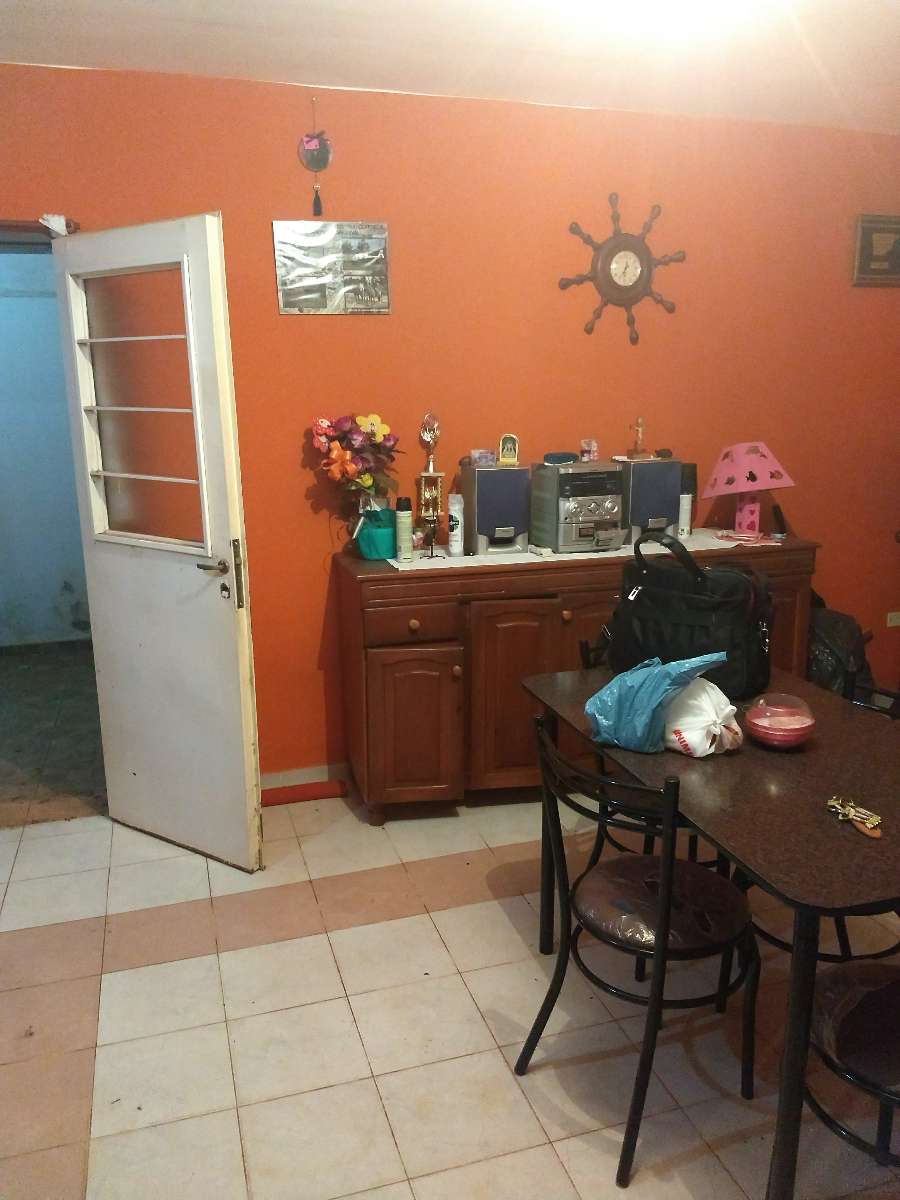 Casa disponible para la en Venta en Obera · dueño directo · 2 dorm · 3 ambientes · 300 m² de lote - Imagen 3