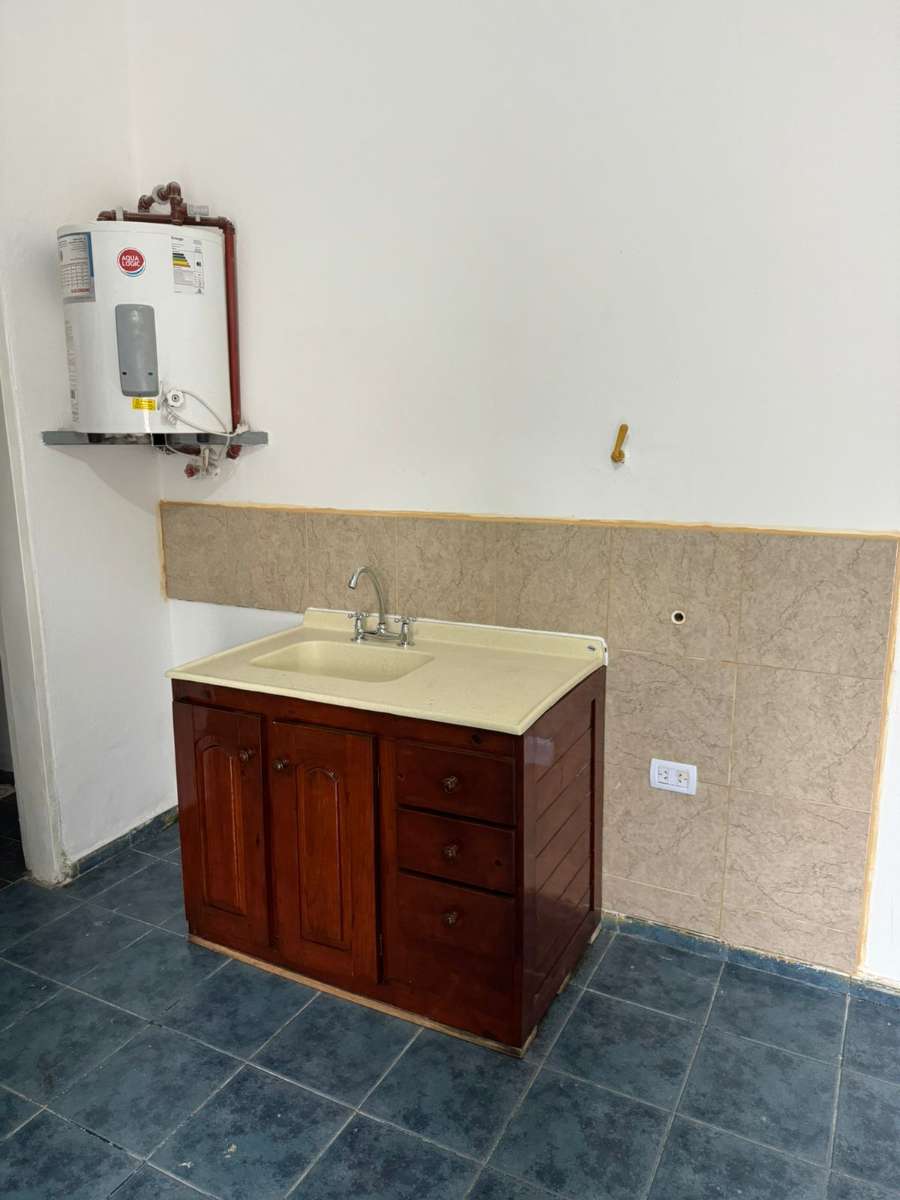 Comprar Departamento en La Calera · 1 dorm · 1 ambientes · cochera · 30 m² de lote - Imagen 1