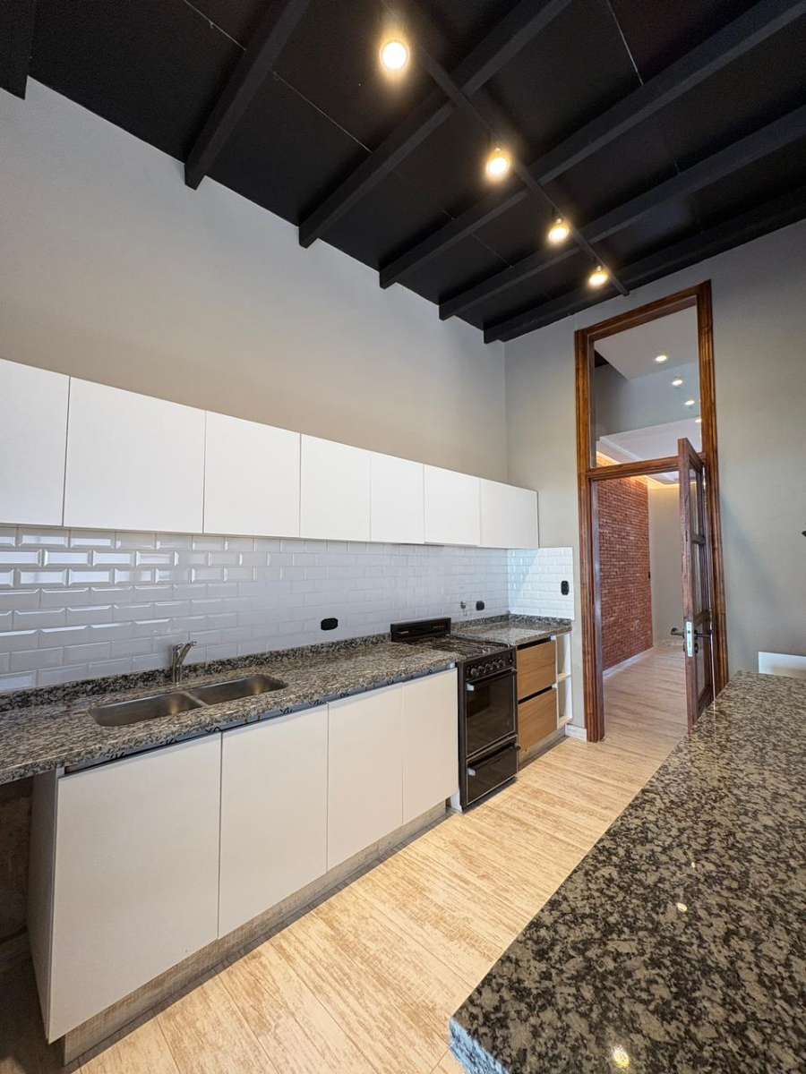 Casa en Venta en Río Cuarto, · 3 dorm - Imagen 3