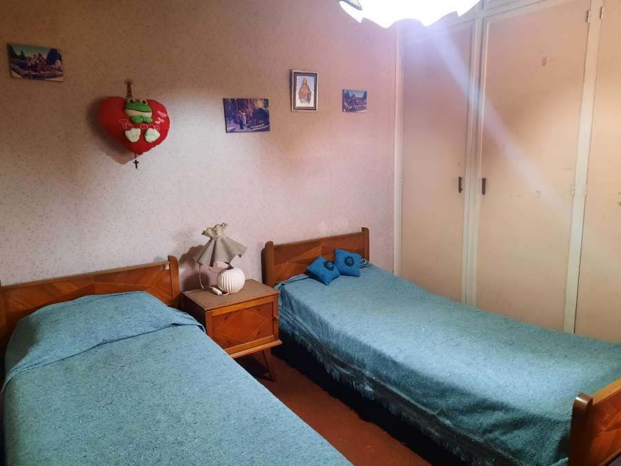 Casa en Venta La Rioja 2400, Lanus - Imagen 2