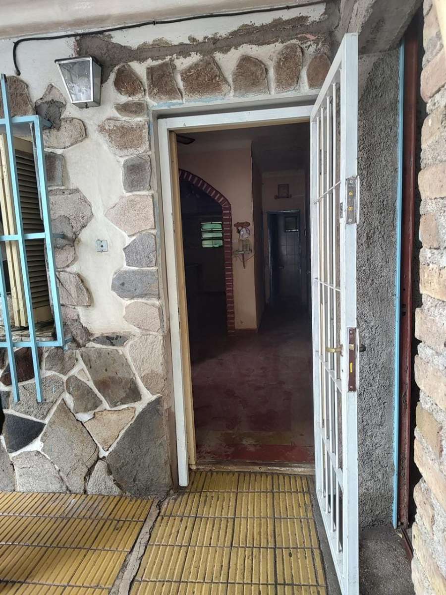 Casa en San Luis para en Venta · dueño directo · 2 dorm · 2 cocheras · 225 m² de lote - Imagen 1