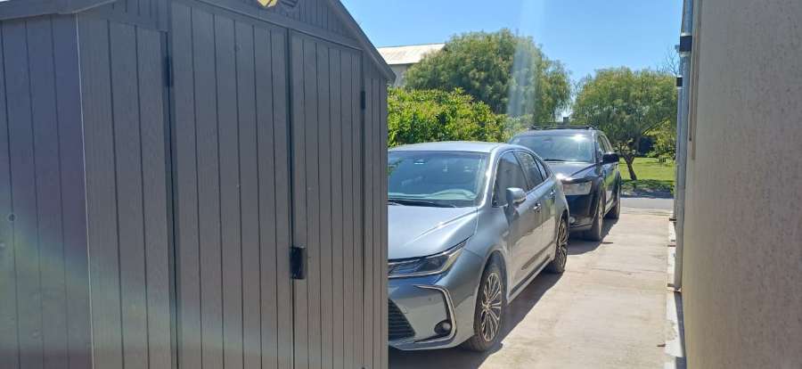 Excelente Casa en Pilar en Venta · barrio con seguridad · dueño directo · 3 dorm · 5 cocheras - Imagen 3