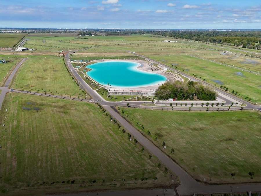 Terreno único en Funes en Venta · 962 m² de lote · barrio privado - Imagen 1