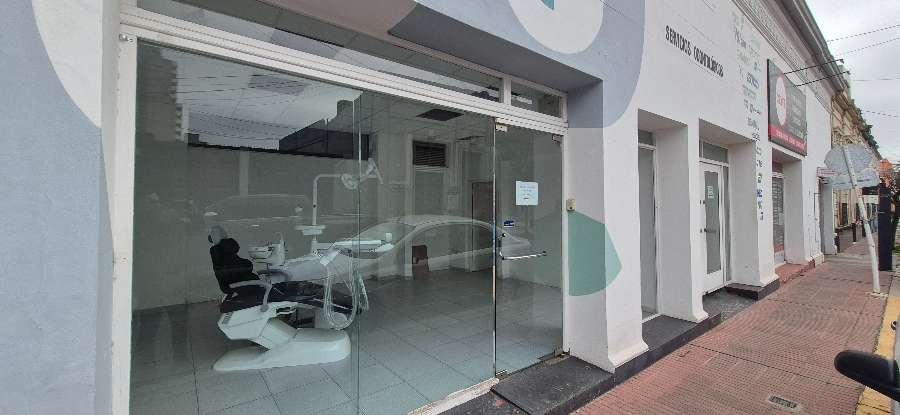Local comercial en Alquiler Alberdi 660, Río Cuarto - Imagen 1