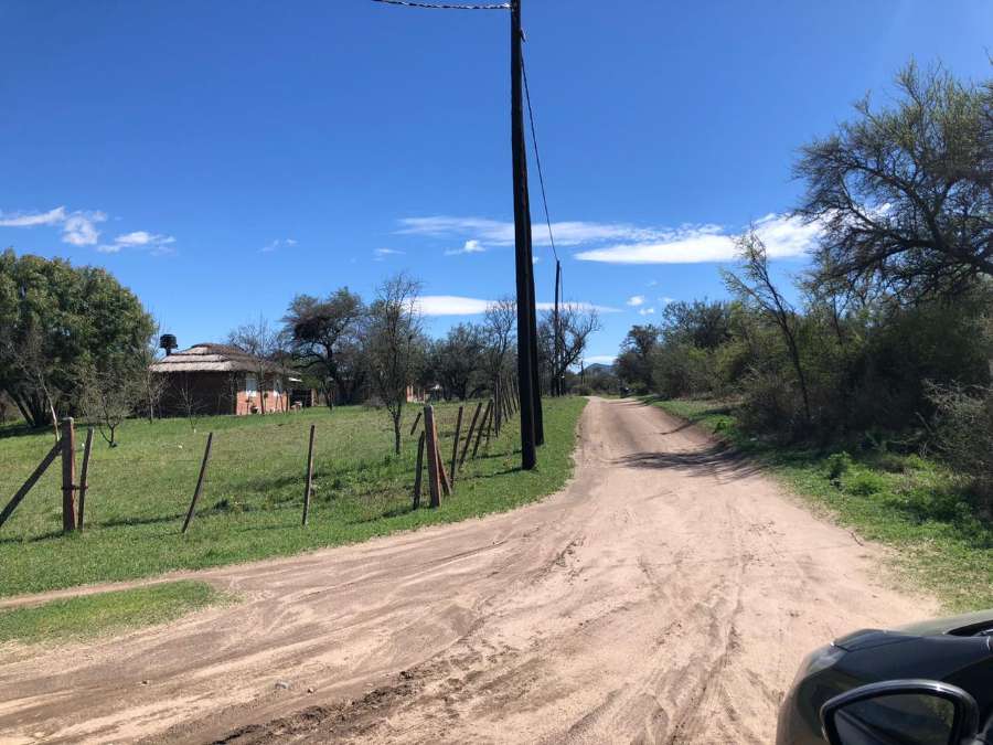 Casa única en Santa Rosa de Calamuchita en Venta · dueño directo · 2 dorm · cochera · 1.100 m² de lote - Imagen 4