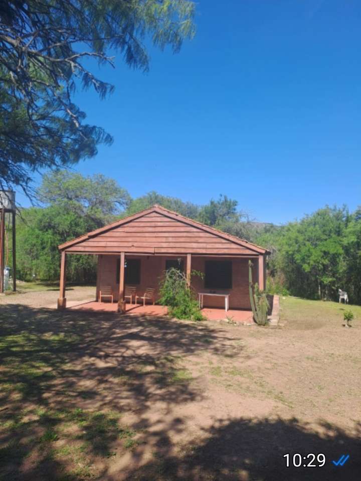 Campo disponible para la en Venta en Villa de Maria · dueño directo · 3 dorm · 2 cocheras · 1 ha - Imagen 1