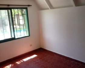 Casa en Venta en Villa Carlos Paz con · dueño directo · 2 dorm · 90 m² de lote - Imagen 4