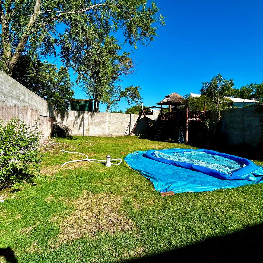 Casa en Villa Mercedes en Venta · 3 dorm · cochera - Imagen 3