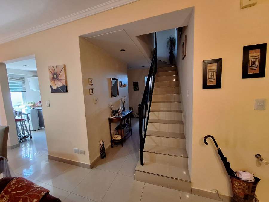 Departamento en Lanus: en Venta · 2 dorm · 3 ambientes · 75 m² de lote - Imagen 3