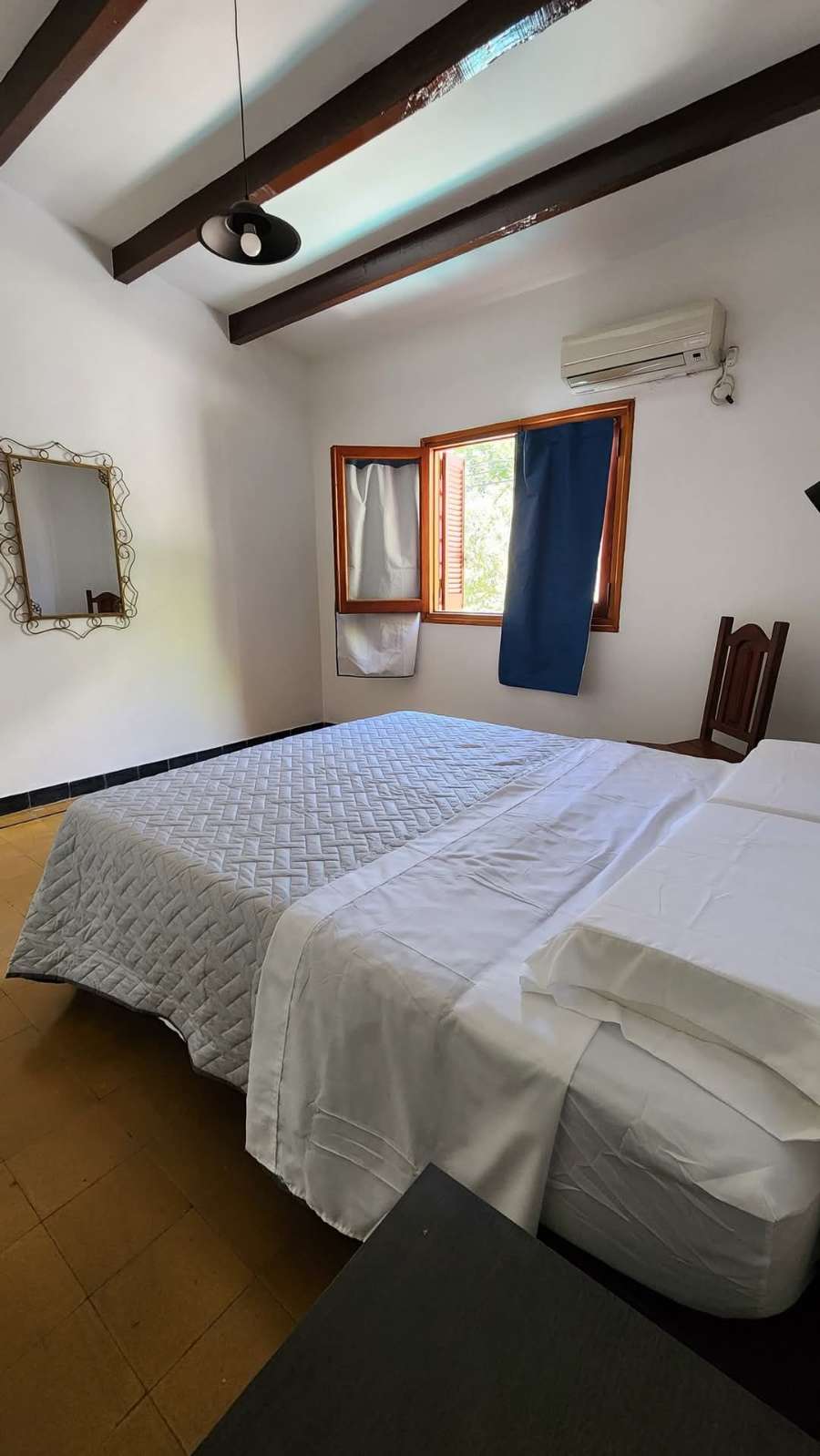 Casa en Temporario en Villa Carlos Paz con · dueño directo · 3 dorm · cochera · 250 m² de lote - Imagen 2